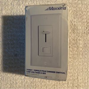 Maxxima LED & Incandescent 3-Way/Single Pole Dimmer Switch MEW-DM600LV